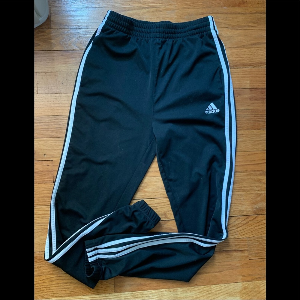 Kids Adidas pants size L-14/16.